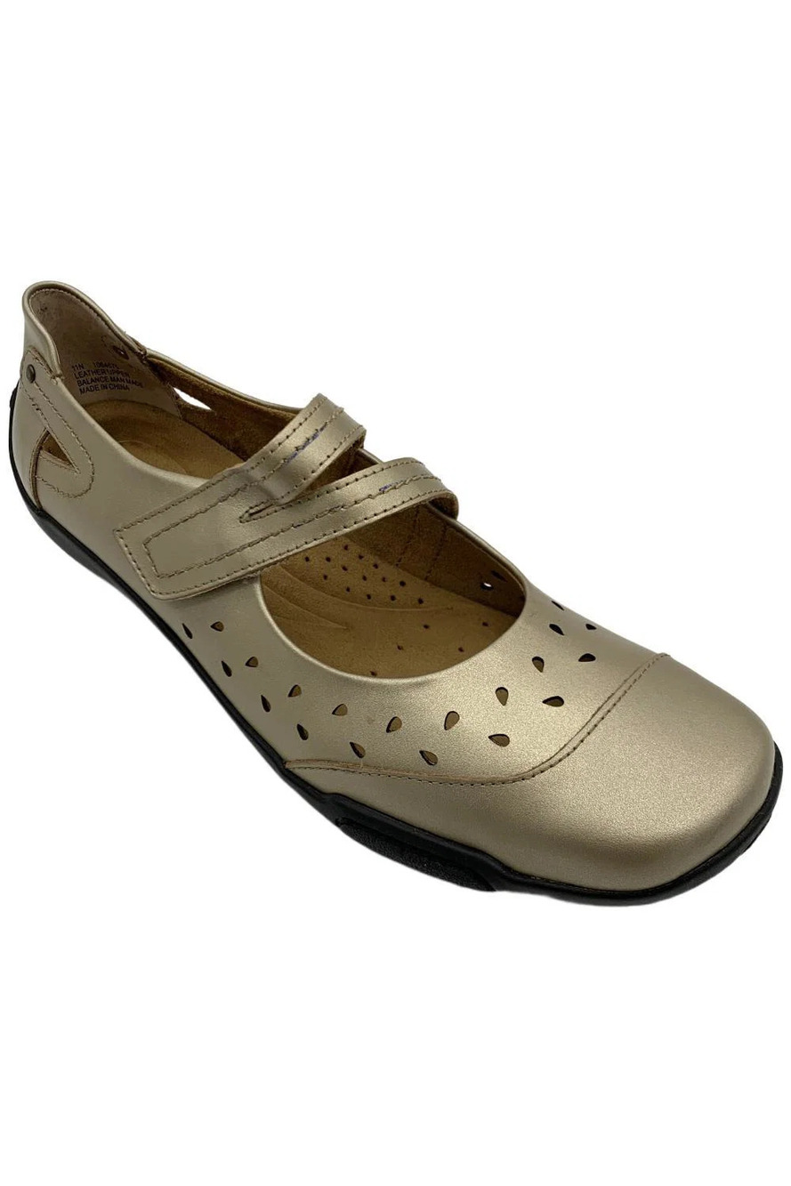 Array Women's Breeze Strappy Mary Jane Leather Flats Champagne - Medium